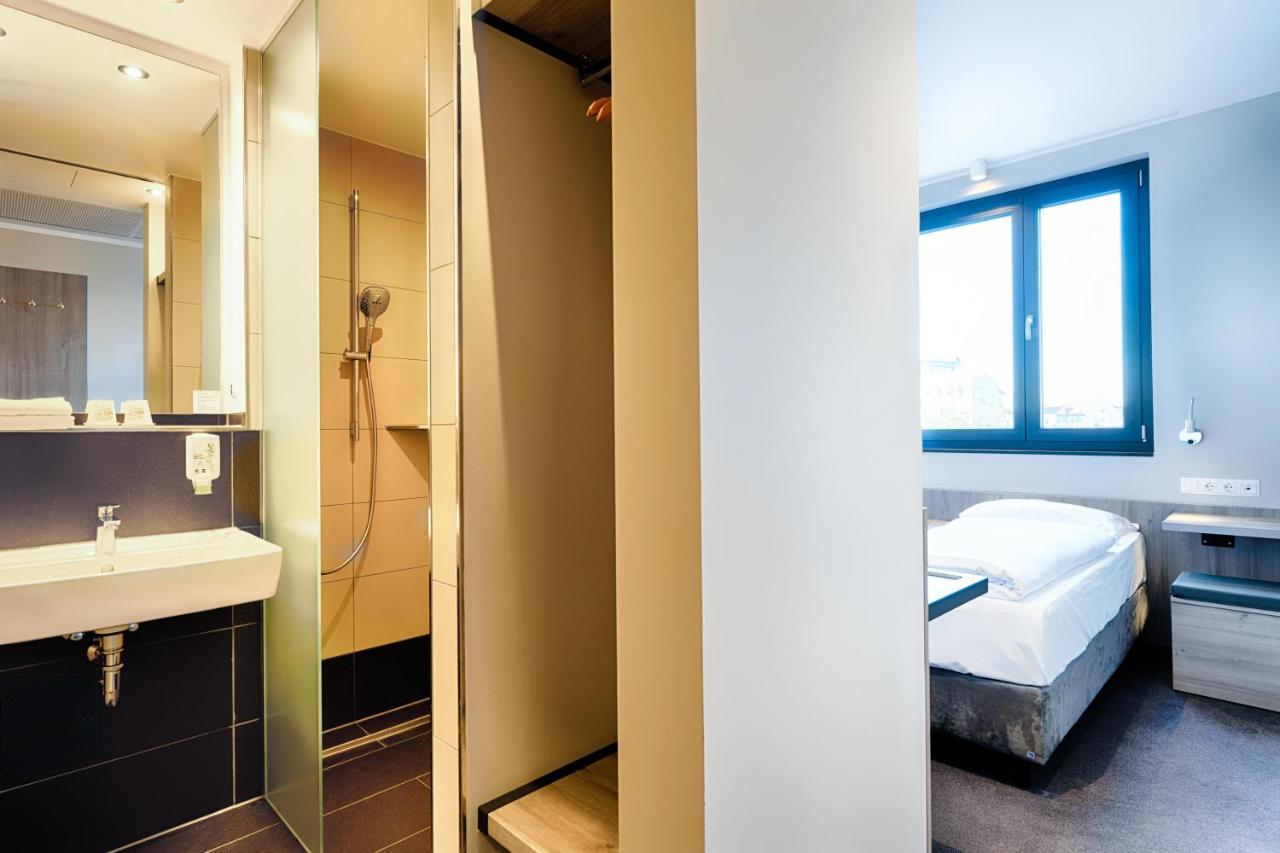 B&B Hotel Nuernberg-Plaerrer Luaran gambar